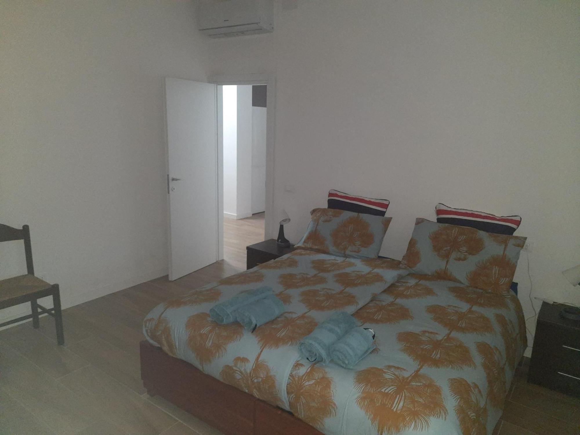 Spazioso In Casa Singola Con Giardino Apartment